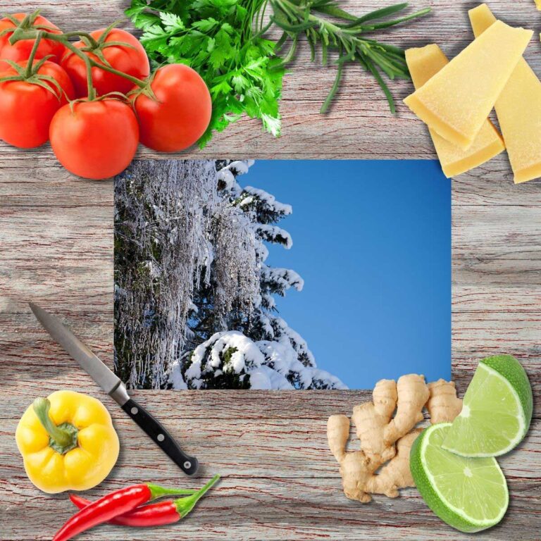 Winterliche Kontraste Schneidebrett aus Glas