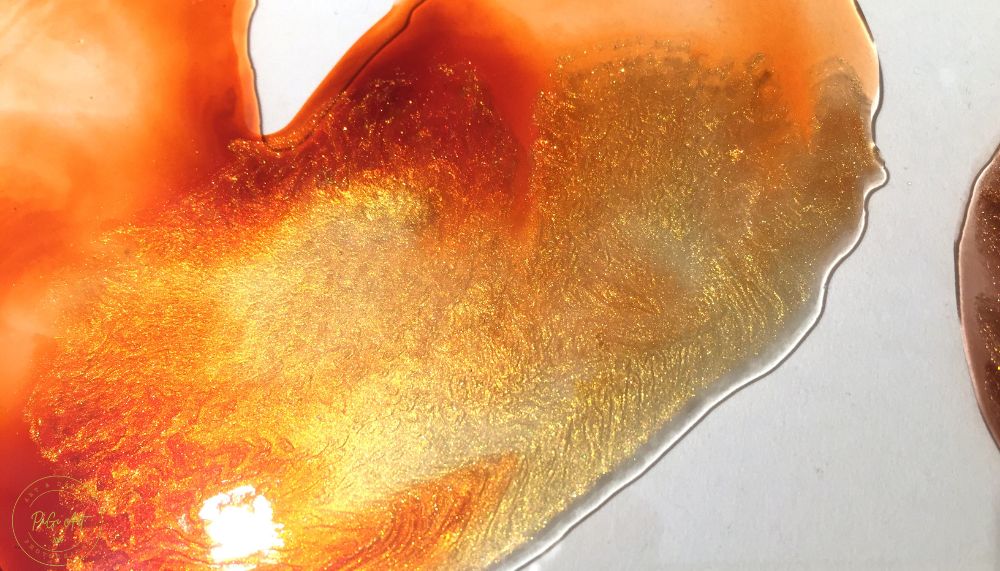 pigment Glass painting with vibrant colors